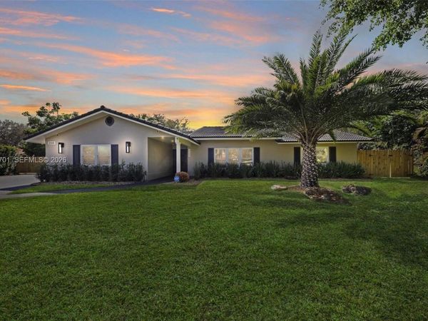 3560 NW 99th Ave, Coral Springs, FL 33065