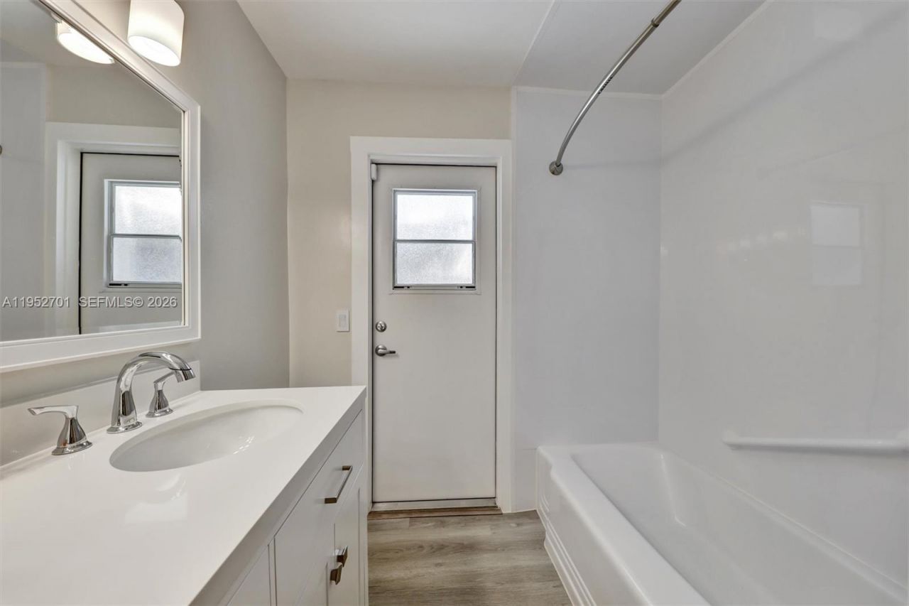 3560 NW 99th Ave, Coral Springs, FL 33065 Photo