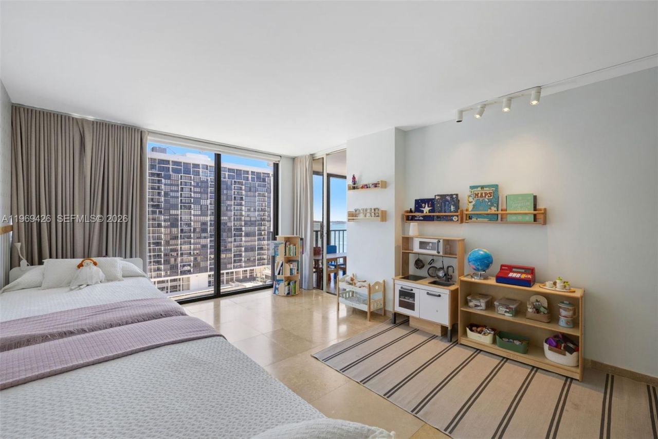 1915 Brickell Ave , Unit 1407, Miami, FL 33129 Photo