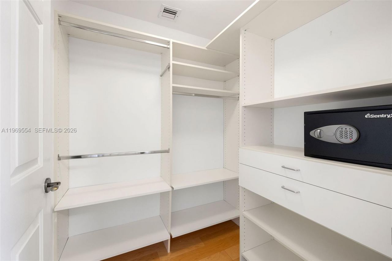 13627 Deering Bay Dr, Unit 702, Coral Gables, FL 33158 Photo