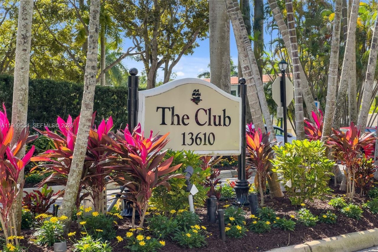 13627 Deering Bay Dr, Unit 702, Coral Gables, FL 33158 Photo