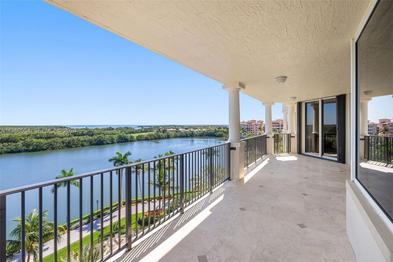 13627 Deering Bay Dr, Unit 702, Coral Gables, FL 33158 Photo