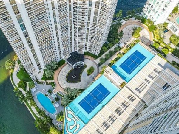 901 Brickell Key Blvd , Unit 3307, Miami, FL 33131