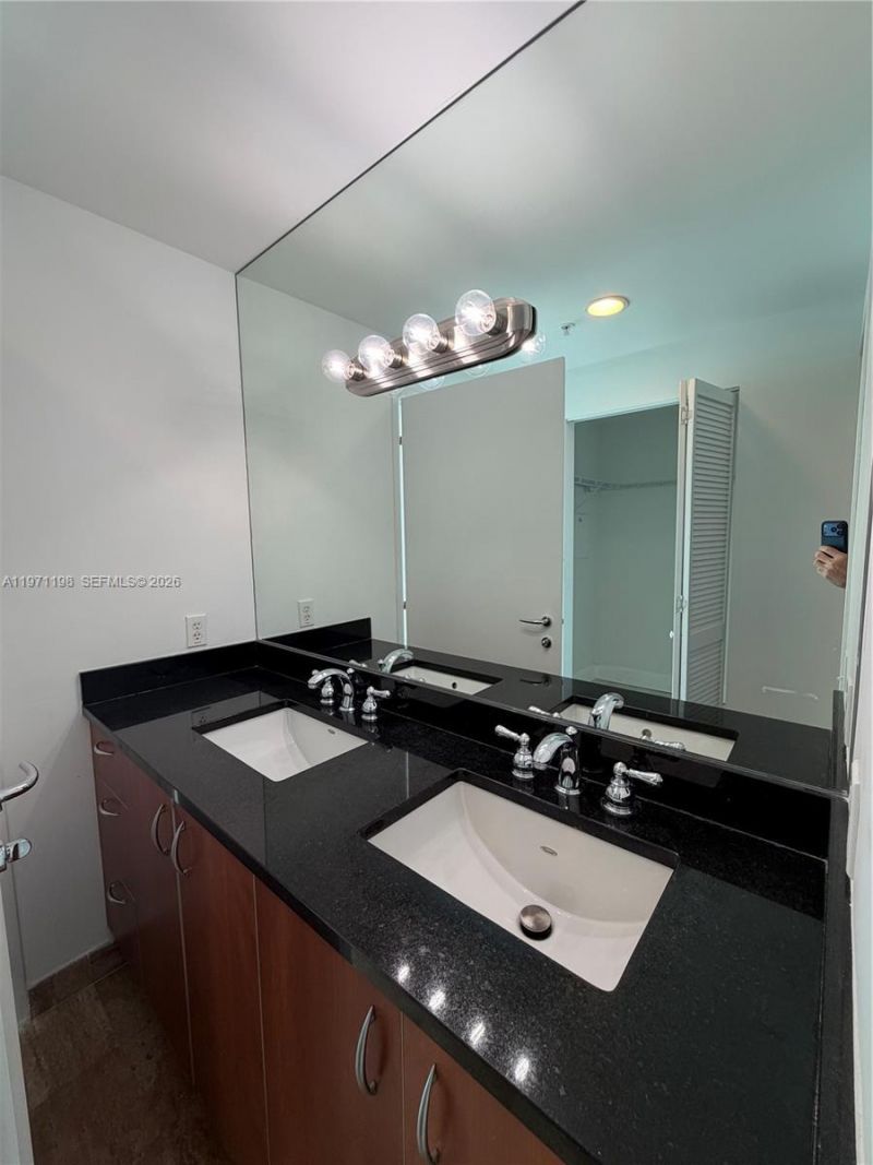 300 S Biscayne Blvd, Unit T-3314, Miami, FL 33131 Photo