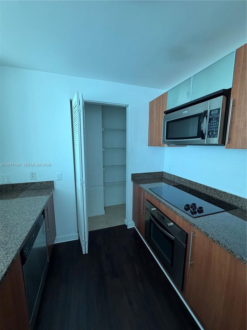 300 S Biscayne Blvd, Unit T-3314, Miami, FL 33131 Photo