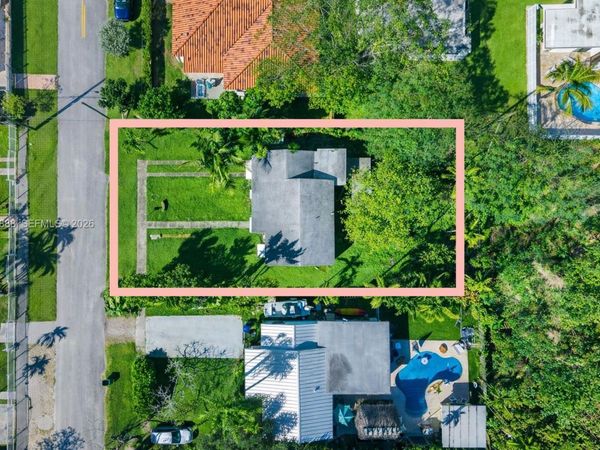 10821 NE 5th Ave , Miami, FL 33161