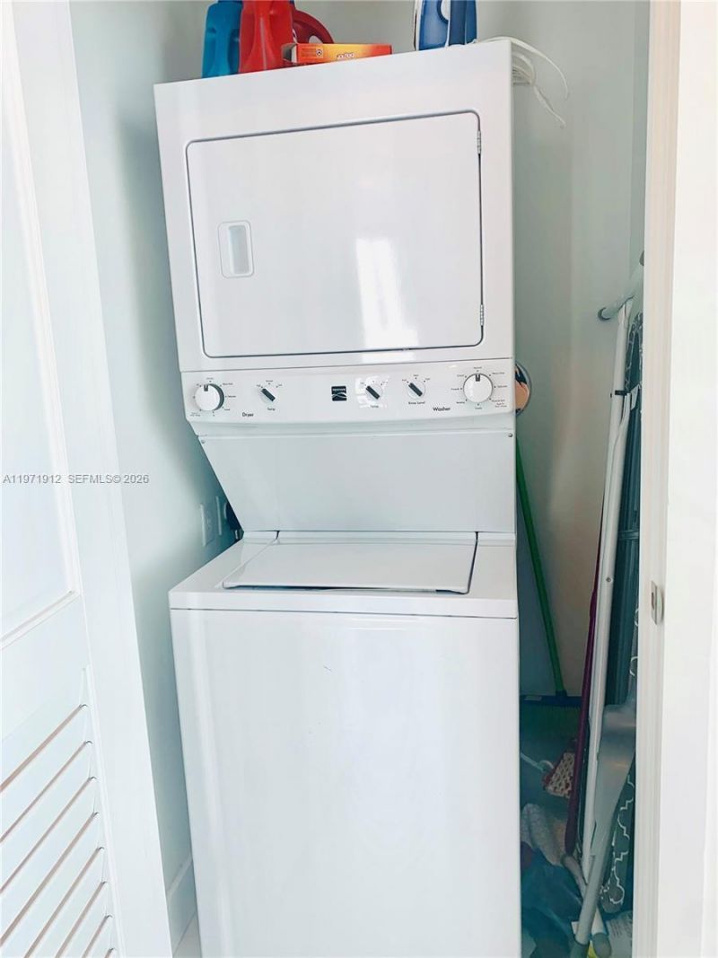 1080 Brickell Ave , Unit 4009, Miami, FL 33131 Photo