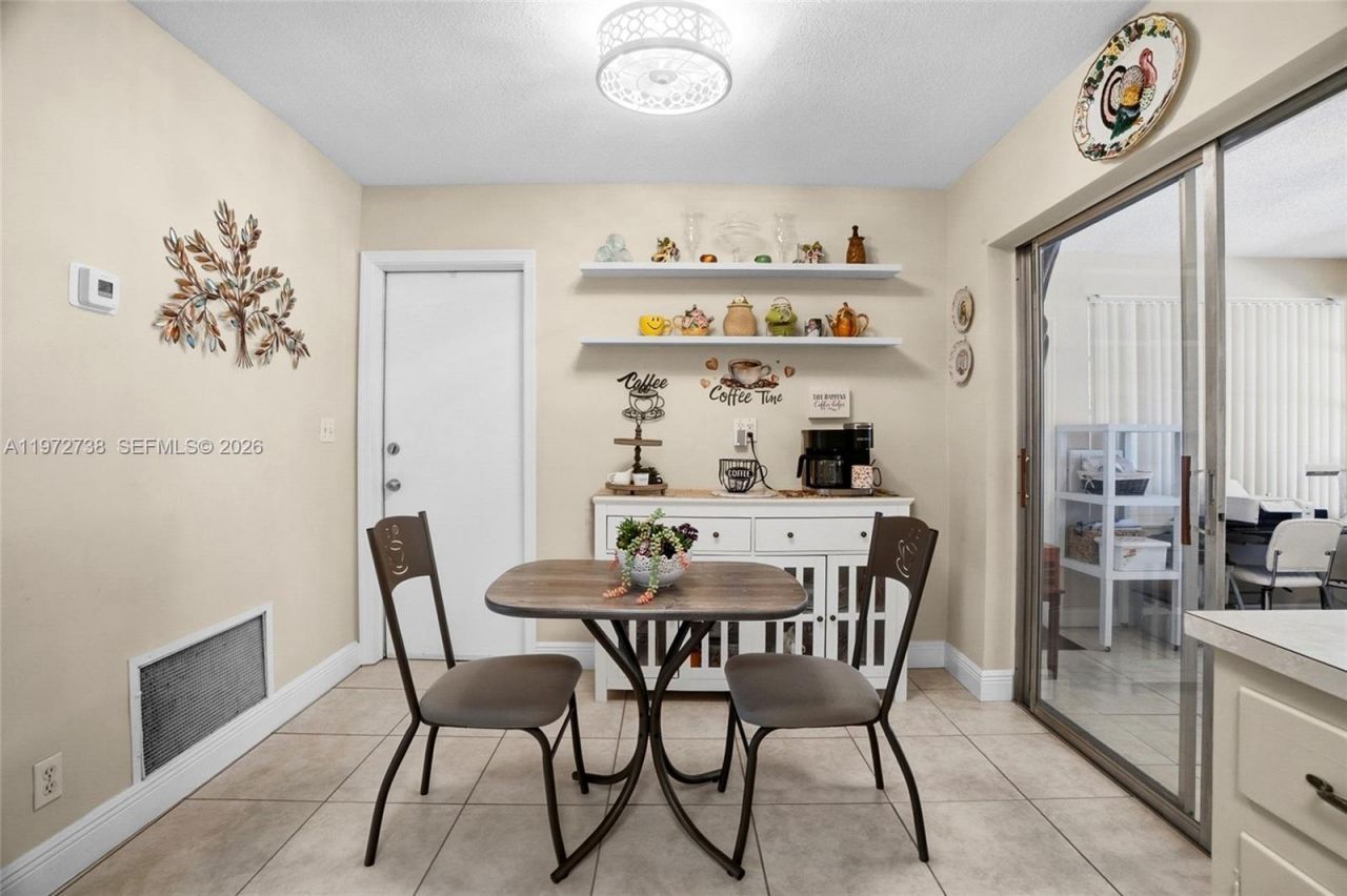 5409 NW 49th Ave, Tamarac, FL 33319 Photo