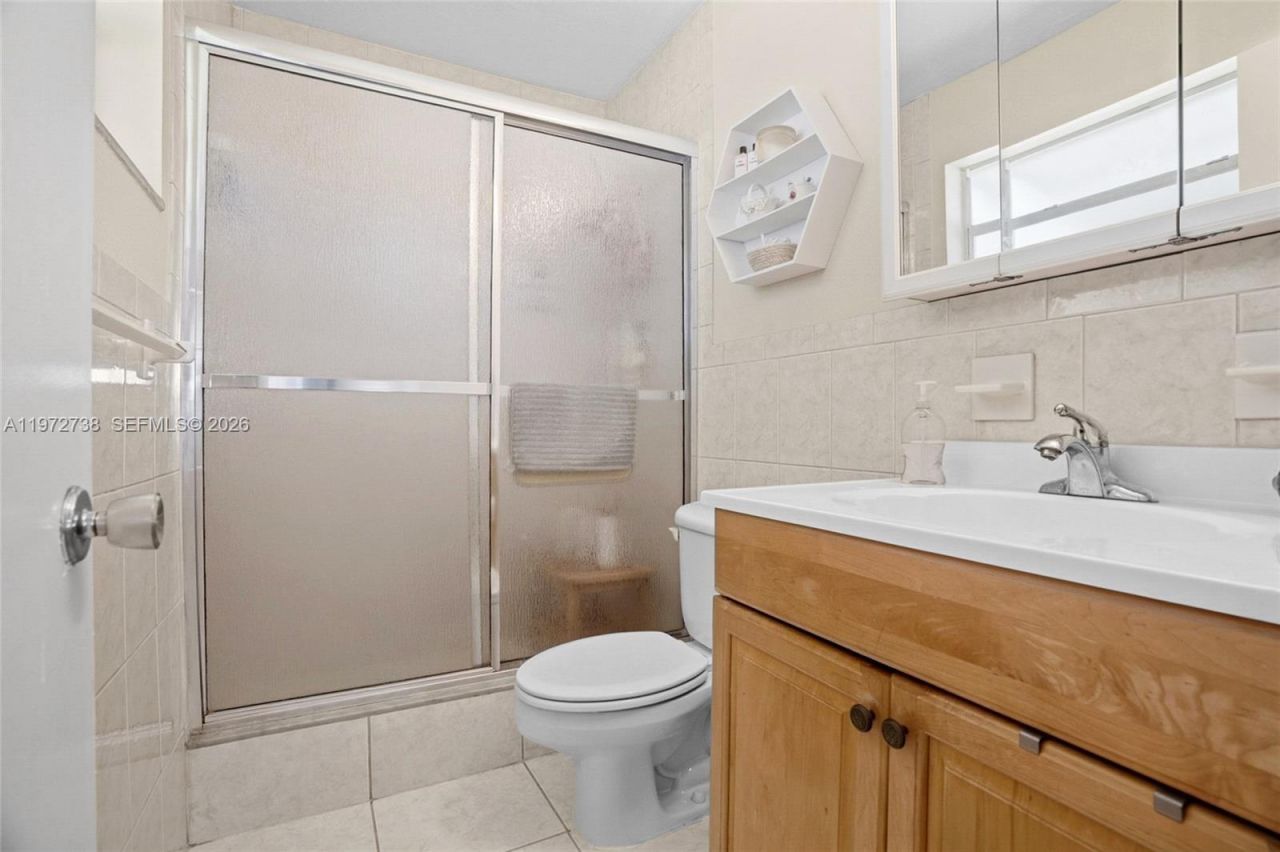 5409 NW 49th Ave, Tamarac, FL 33319 Photo