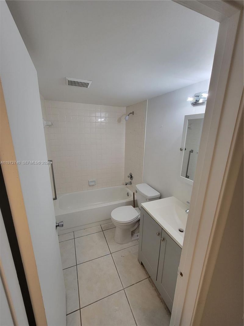 300 SW 134th Way, Unit 113E, Pembroke Pines, FL 33027 Photo