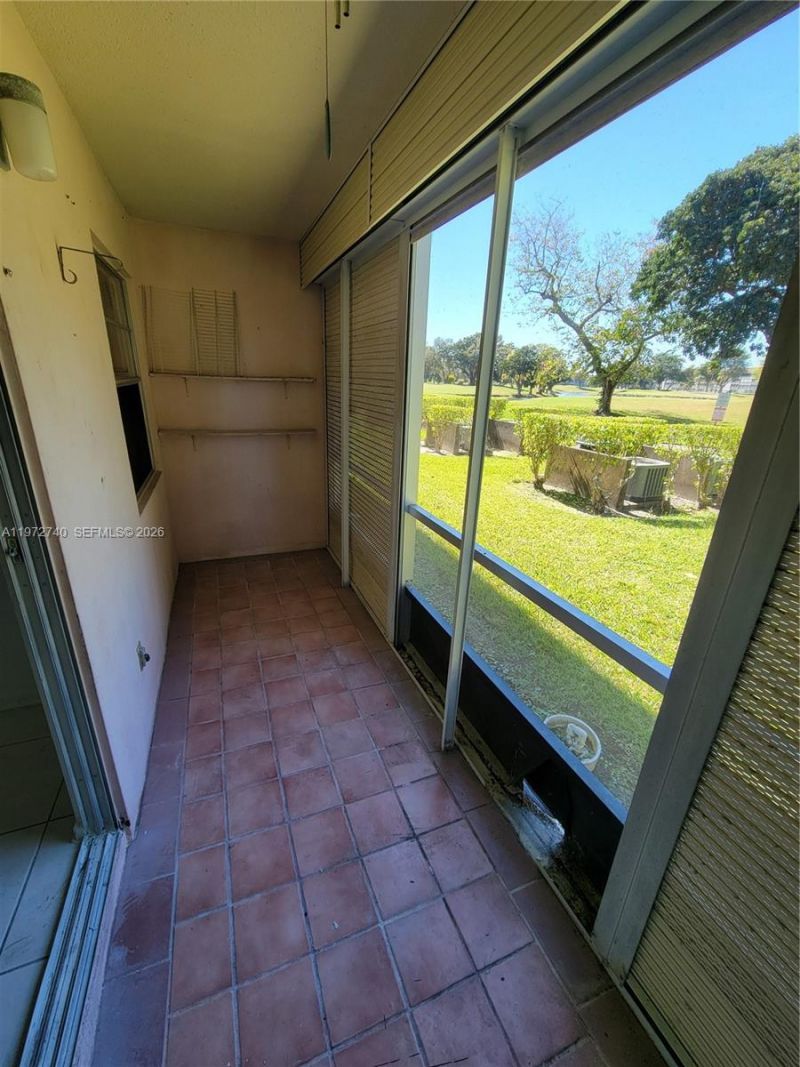 300 SW 134th Way, Unit 113E, Pembroke Pines, FL 33027 Photo