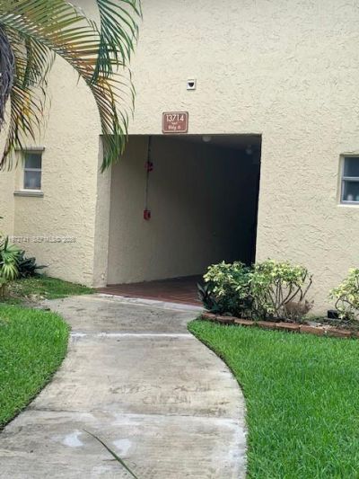13714 SW 90th Ave , Unit 25, Miami, FL 33176 Photo