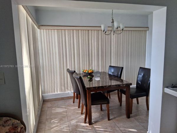 300 NE 191st St , Unit 211, Miami, FL 33179