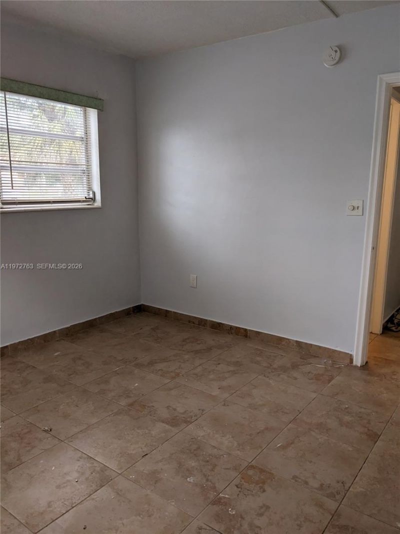 300 NE 191st St , Unit 211, Miami, FL 33179 Photo