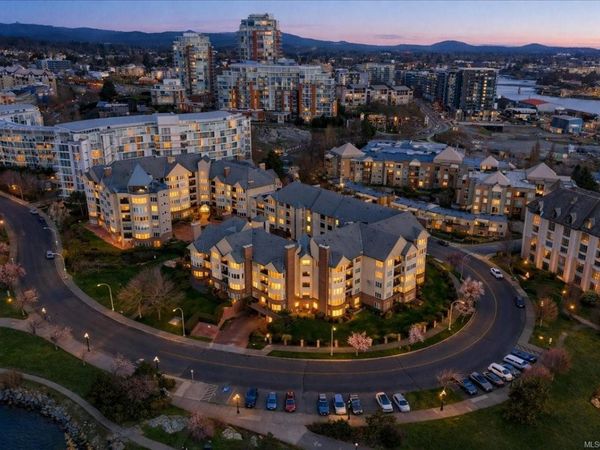 50 SONGHEES Rd, Unit 216, Victoria, BC V9A 7J4
