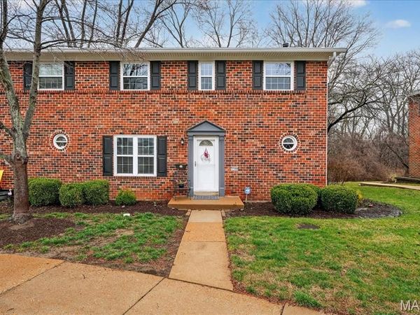 1104 Cantina Drive, Chesterfield, MO 63141