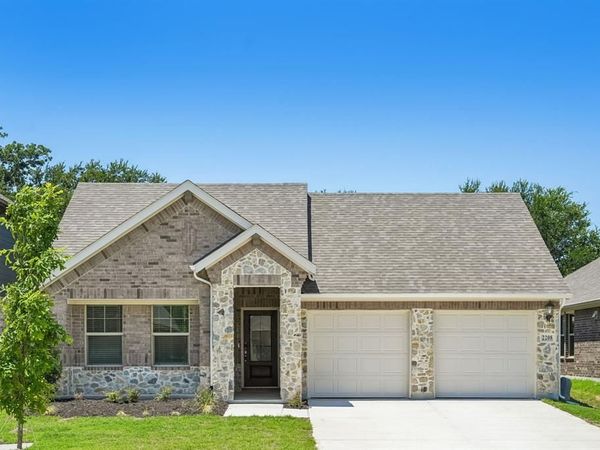 2208 Nicole Drive, Denton, TX 76208