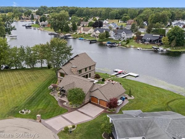728 Blackfoot Court, Kinderhook Twp, MI 49036