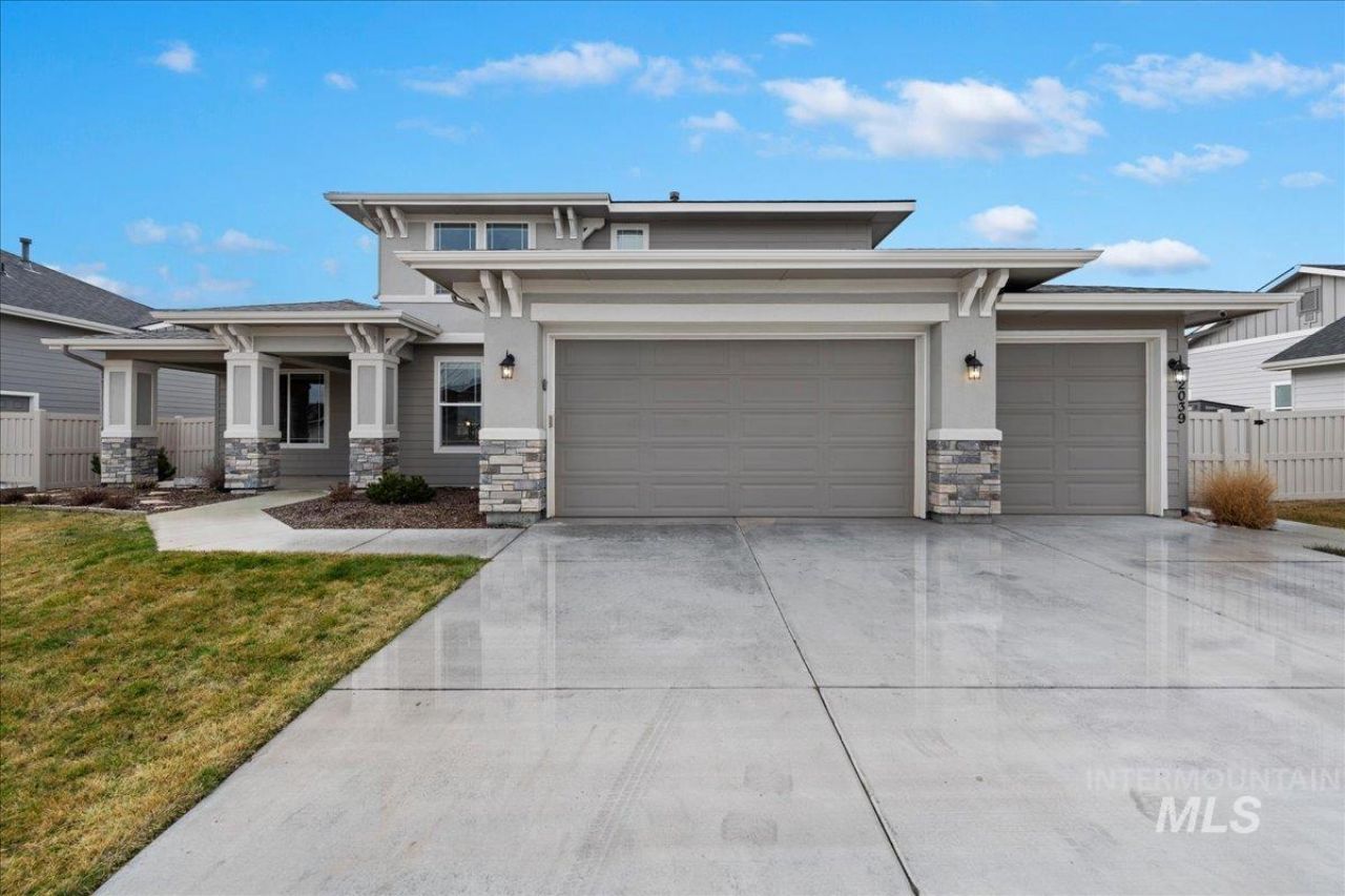 2039 N Bull Whip Ave., Middleton, ID 83644 Main Photo