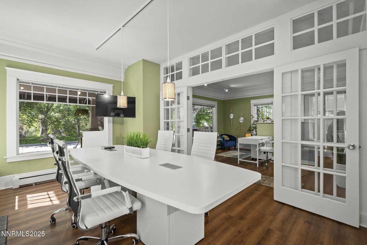 1055 Riverside Drive, Reno, NV 89503 Photo