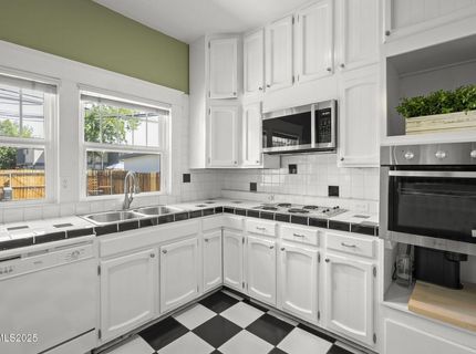 1055 Riverside Drive, Reno, NV 89503 Photo