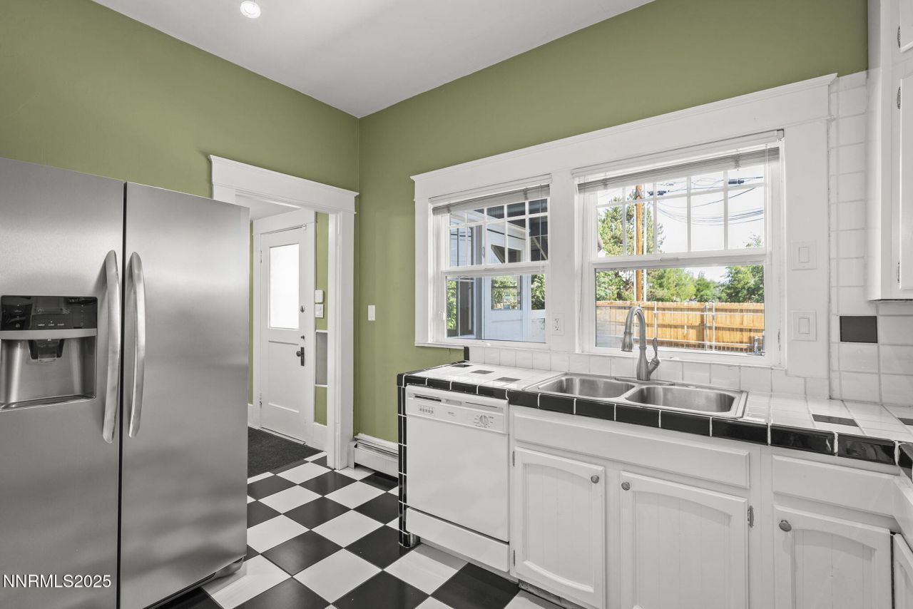 1055 Riverside Drive, Reno, NV 89503 Photo