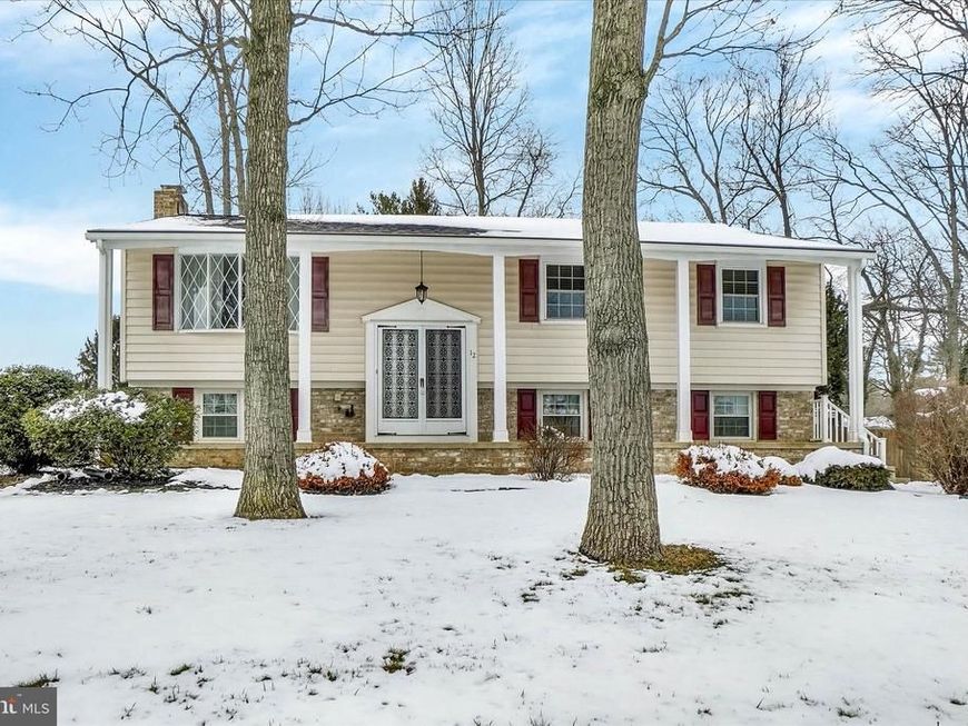 12 Oakleaf Circle , Shrewsbury, PA 17361 Main Photo