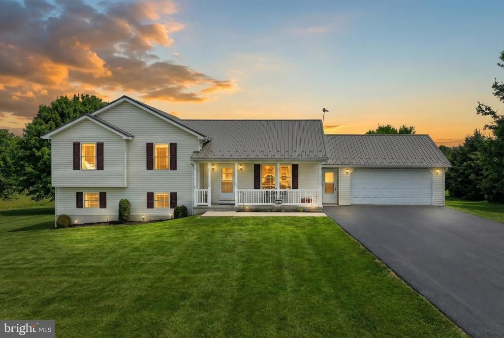 1975 Smith Station Road, Hanover, PA 17331 Main Photo