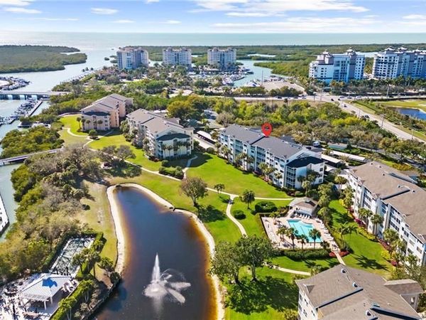 340 Horse Creek DR, Unit 307, NAPLES, FL 34110