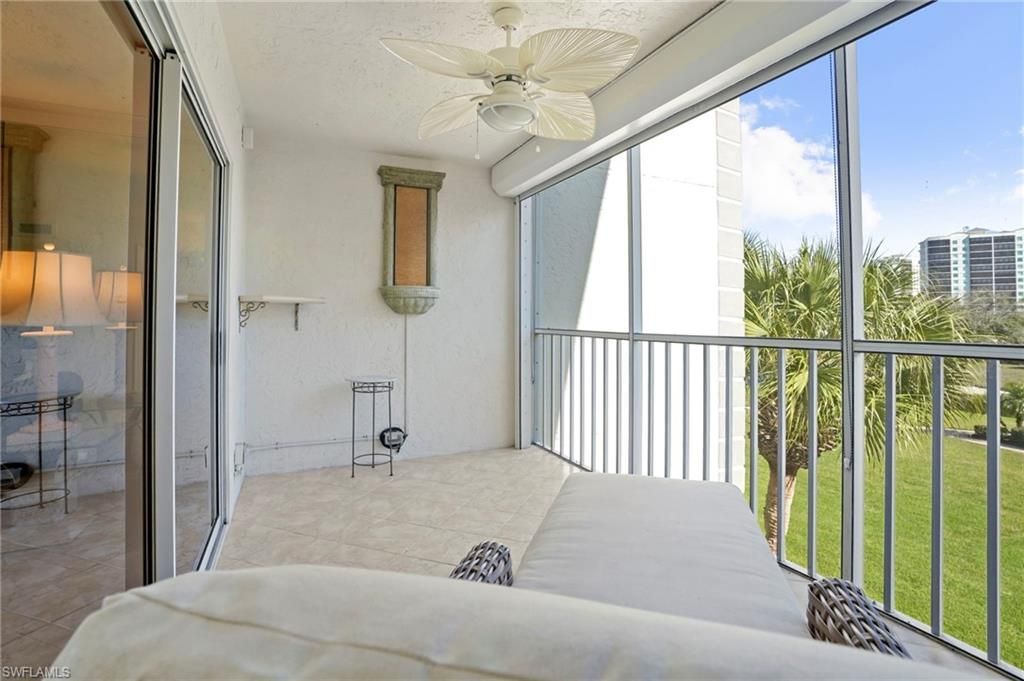 340 Horse Creek Dr, Unit 307, Naples, FL 34110 Photo