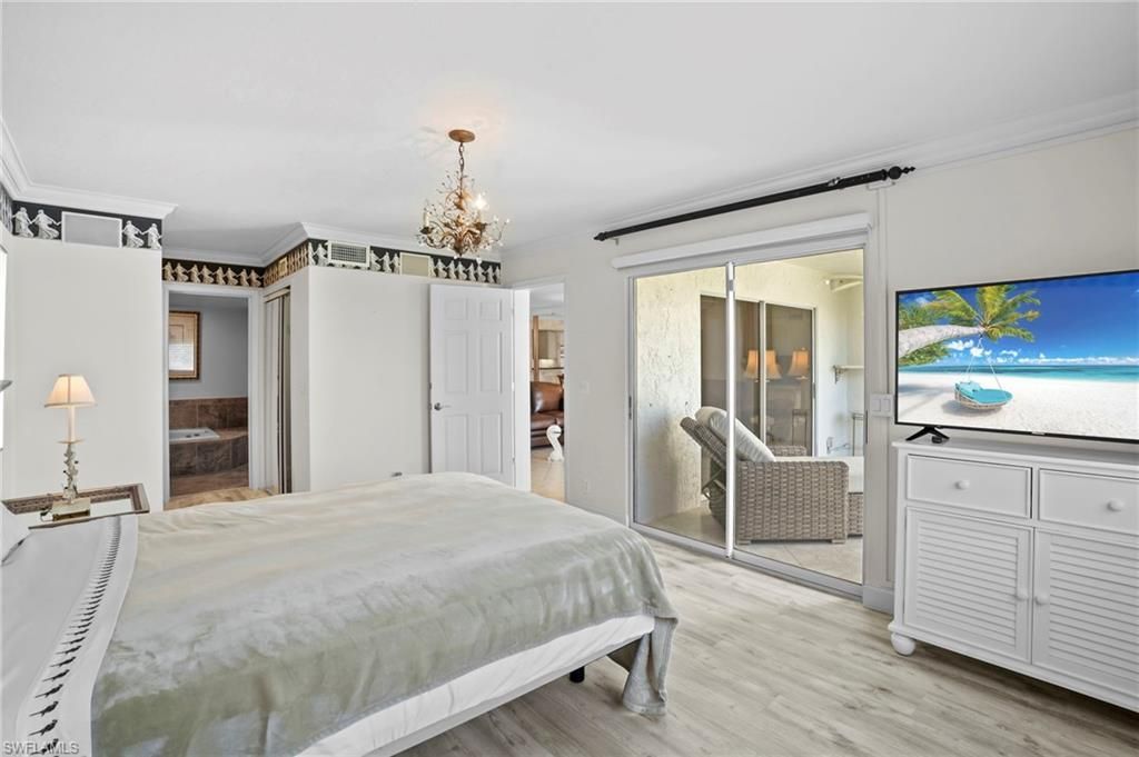 340 Horse Creek Dr, Unit 307, Naples, FL 34110 Photo