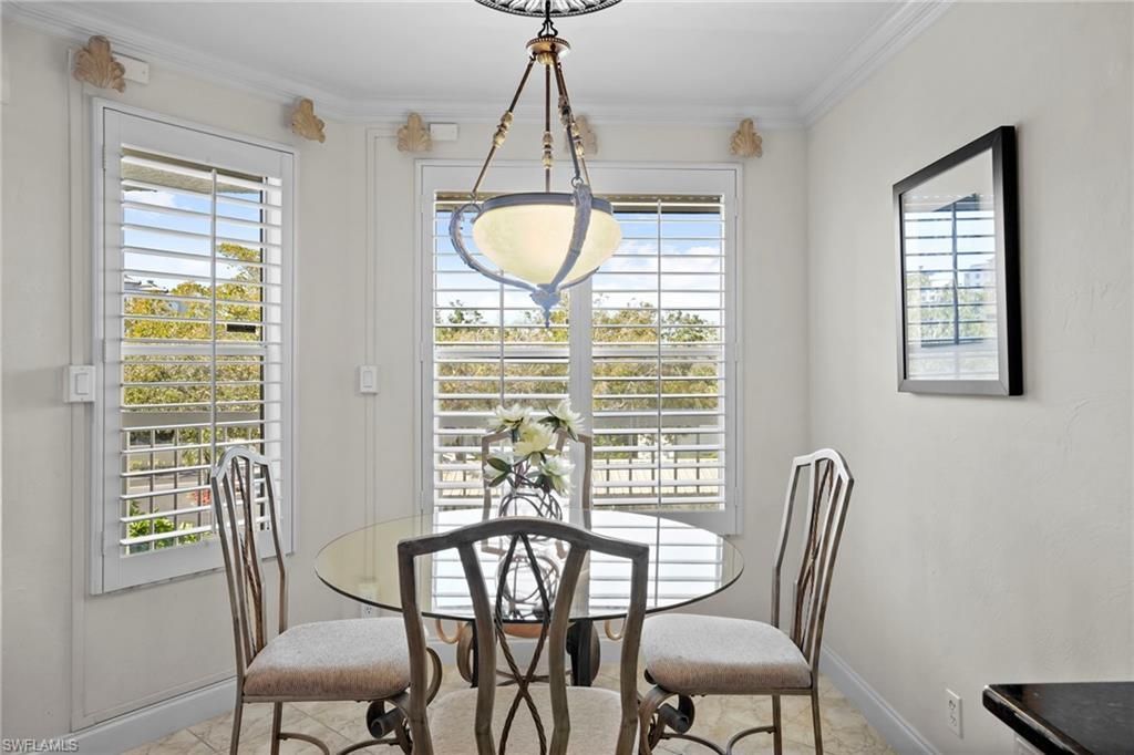 340 Horse Creek Dr, Unit 307, Naples, FL 34110 Photo