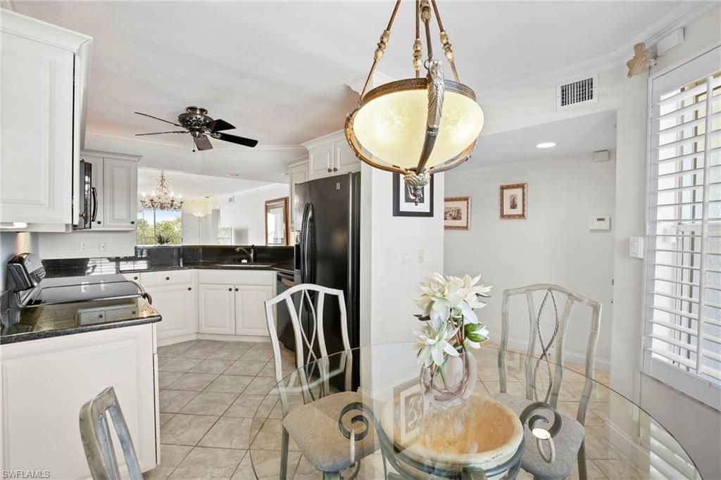 340 Horse Creek Dr, Unit 307, Naples, FL 34110 Photo
