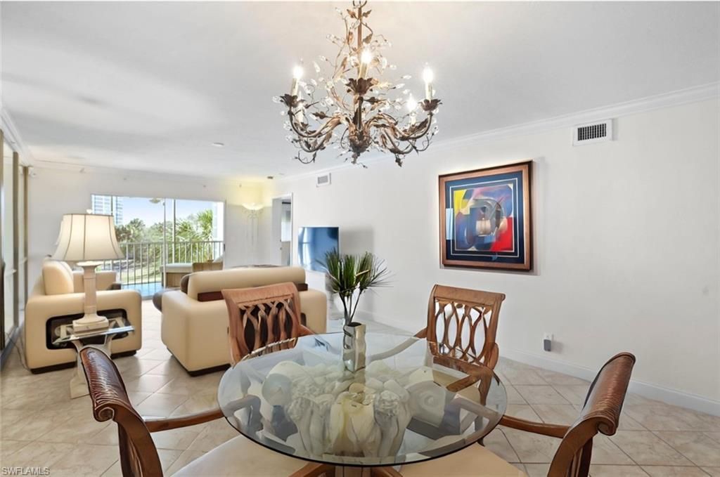 340 Horse Creek Dr, Unit 307, Naples, FL 34110 Photo