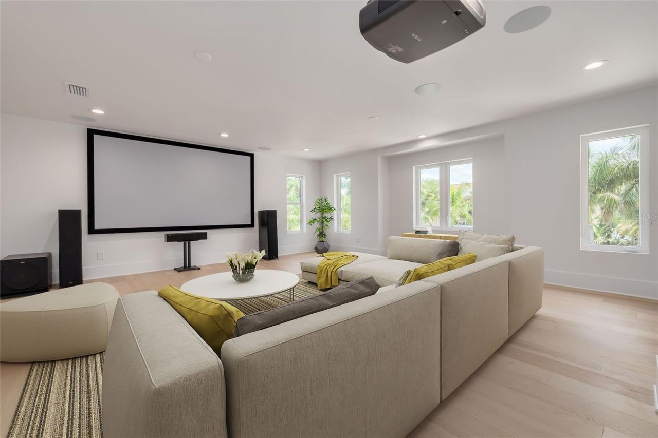 6012 Kipps Colony Drive E, Gulfport, FL 33707 Photo