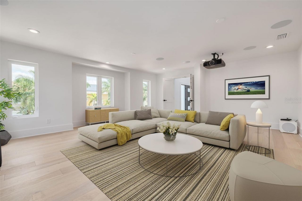 6012 Kipps Colony Drive E, Gulfport, FL 33707 Photo