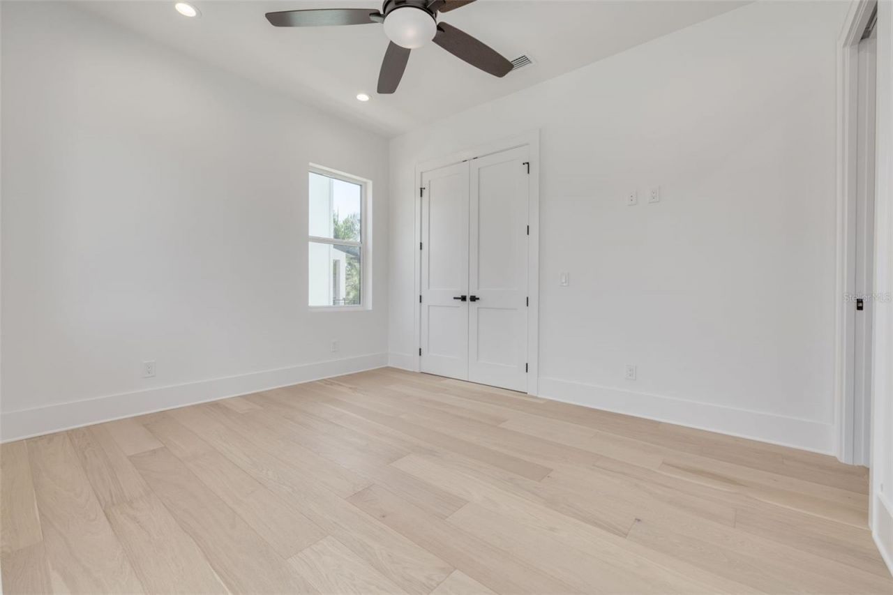 6012 Kipps Colony Drive E, Gulfport, FL 33707 Photo