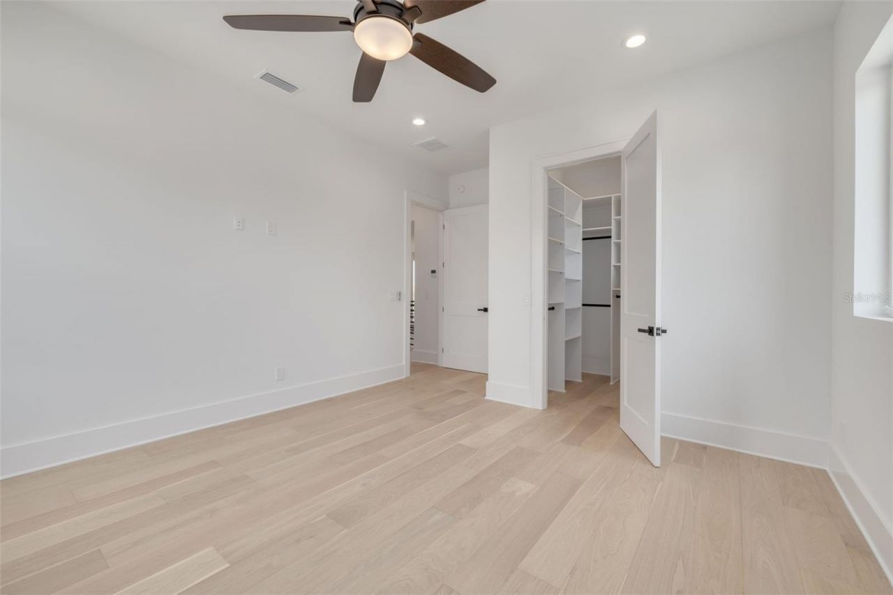 6012 Kipps Colony Drive E, Gulfport, FL 33707 Photo