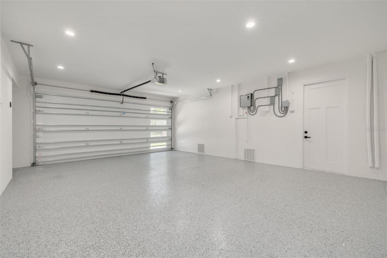 6012 Kipps Colony Drive E, Gulfport, FL 33707 Photo