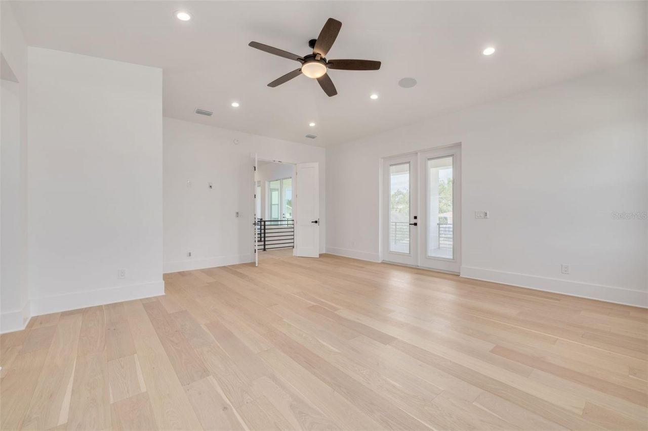 6012 Kipps Colony Drive E, Gulfport, FL 33707 Photo