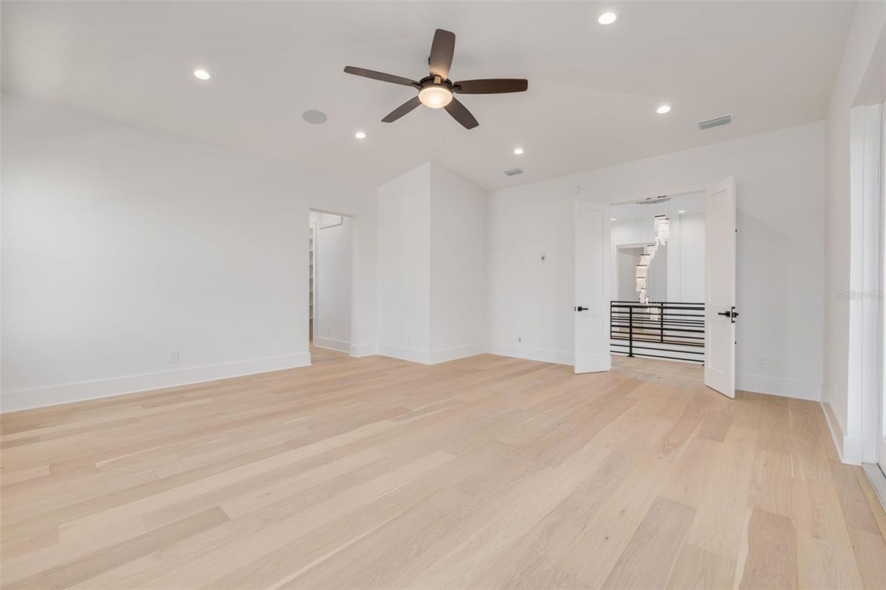 6012 Kipps Colony Drive E, Gulfport, FL 33707 Photo