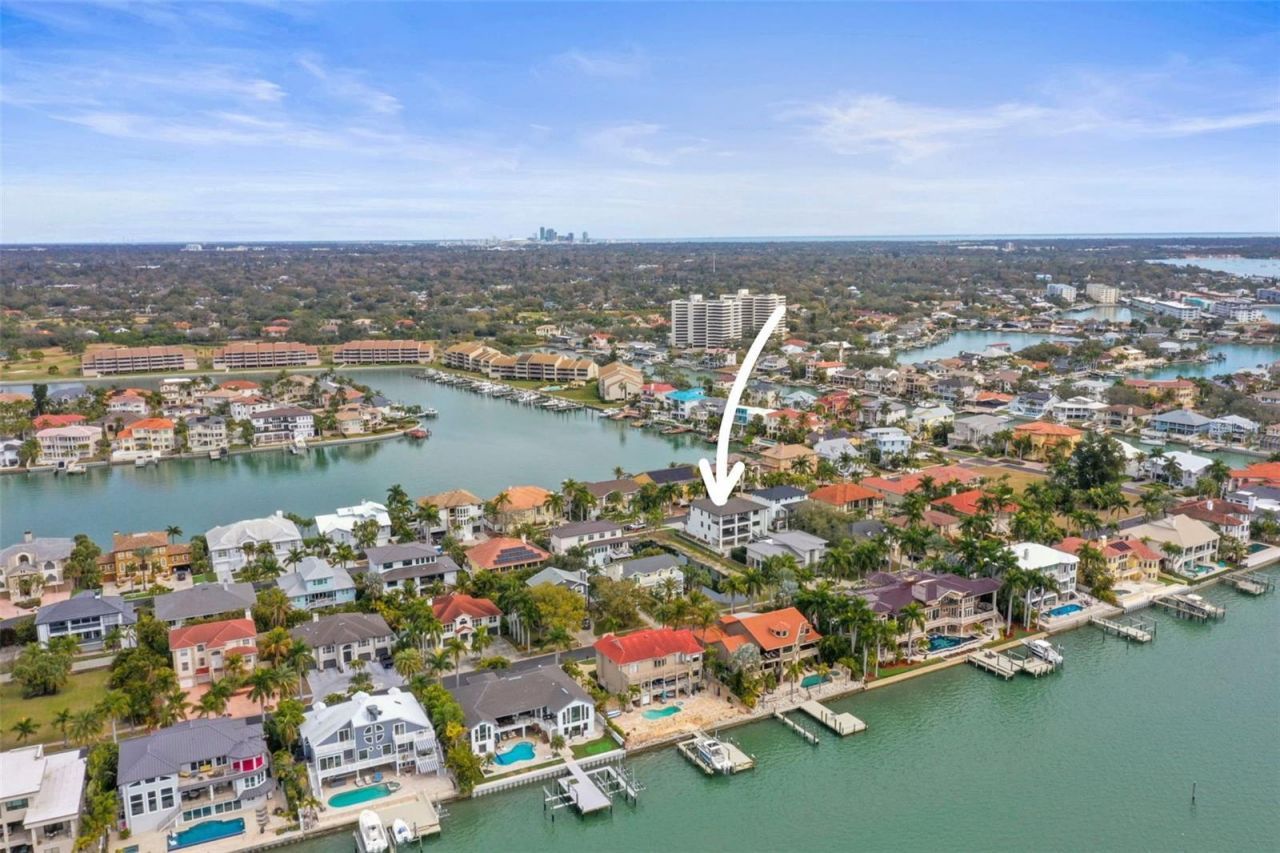 6012 Kipps Colony Drive E, Gulfport, FL 33707 Photo