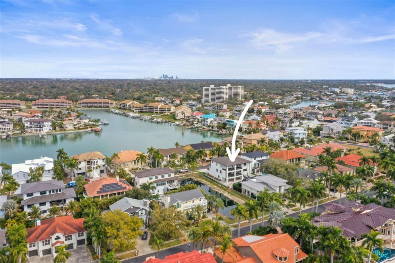 6012 Kipps Colony Drive E, Gulfport, FL 33707 Photo