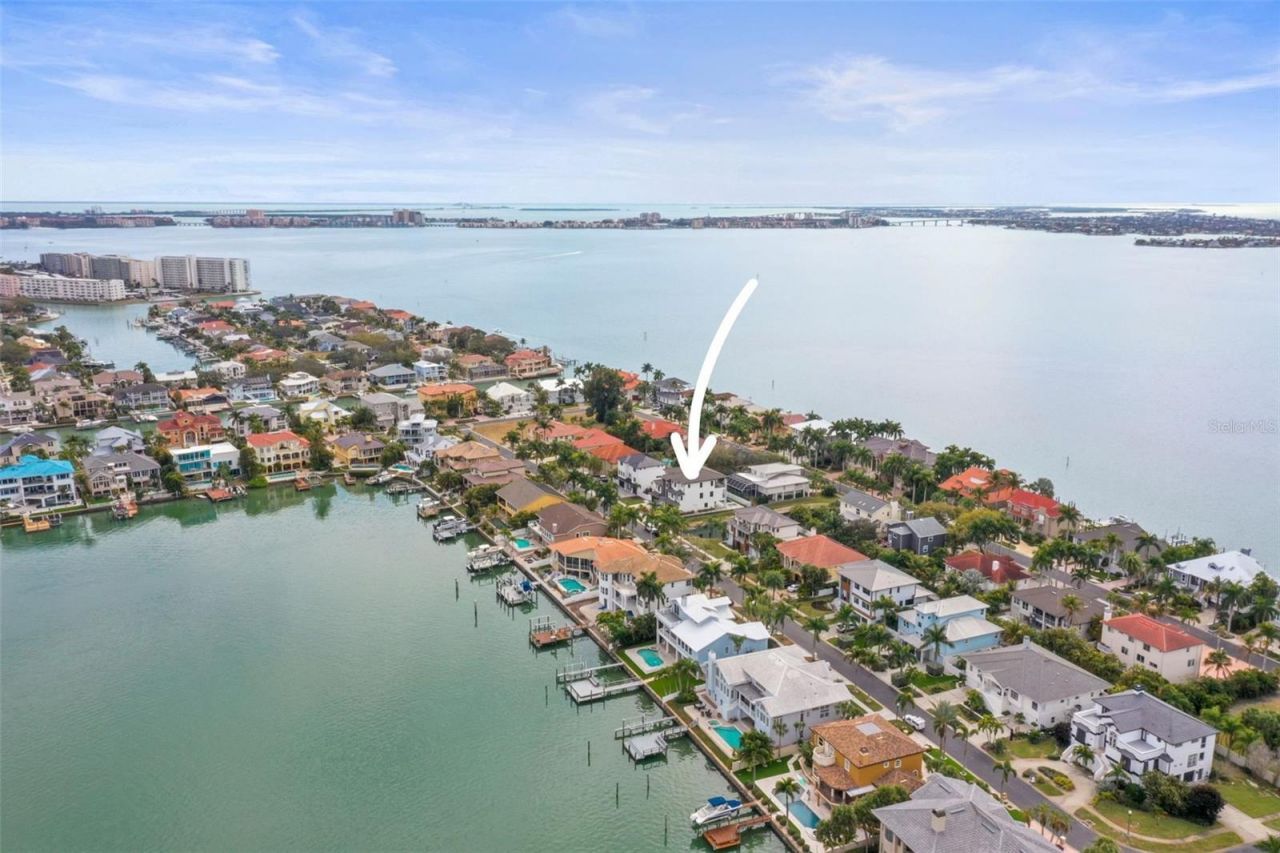 6012 Kipps Colony Drive E, Gulfport, FL 33707 Photo