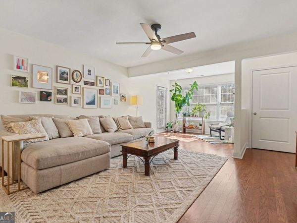 1004 Madison Lane SE, Smyrna, GA 30080