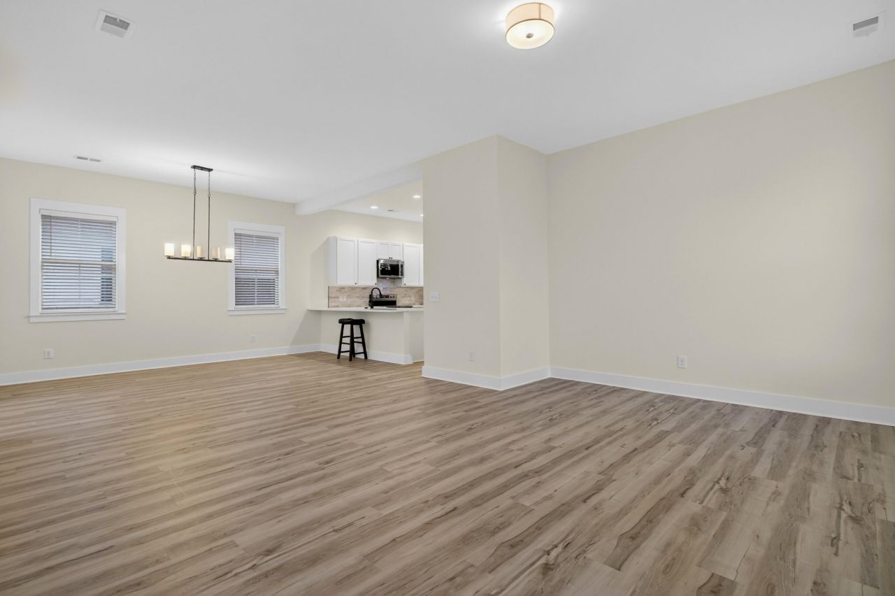 102 Brightwood Drive Photo 7