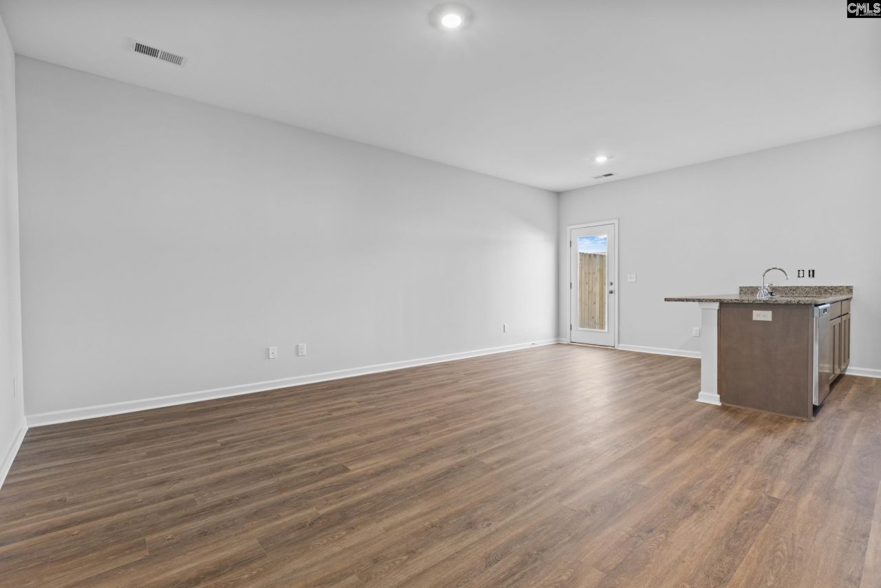 816 Lodgepole Lane  Photo 4