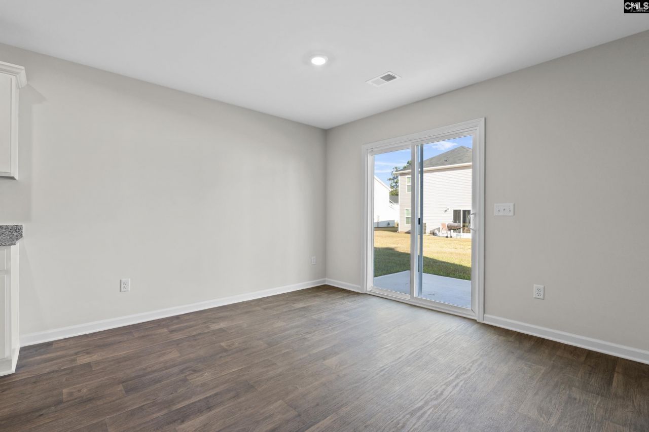 516 Corkscrew Lane Photo 9