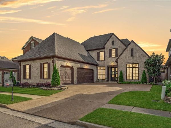 9212 LIGGON GREEN LN, Germantown, TN 38139