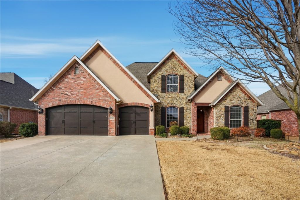 5200 SW Ridge Mont Road, Bentonville, AR 72713 Main Photo